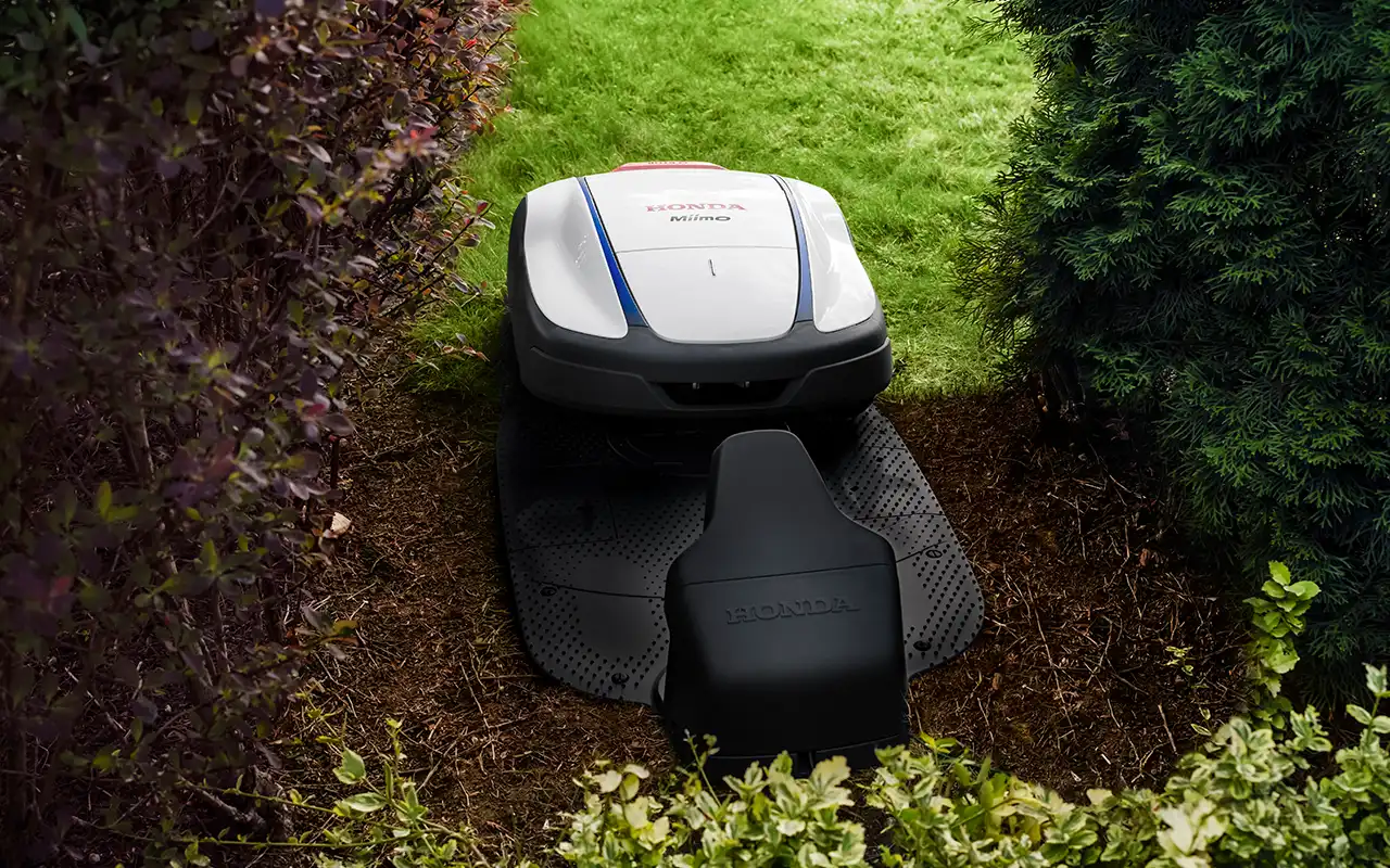 Honda Miimo HRM1500 Live i laddstation för laddning
