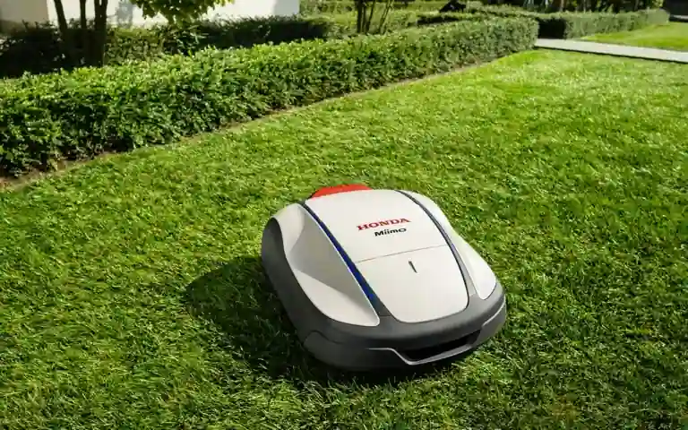 Honda Miimo HRM2500 Live robotgräsklippare klipper trädgården