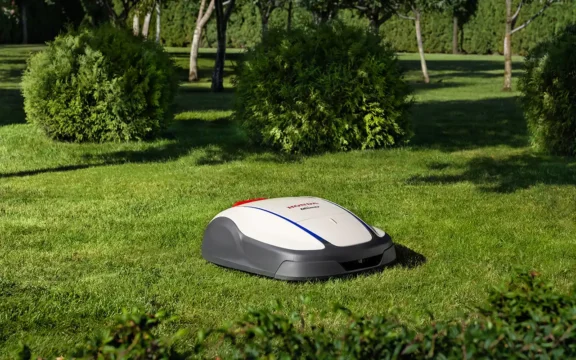 Vilken klipphöjd kan Honda Miimo ställas in på för optimal gräsklippning?