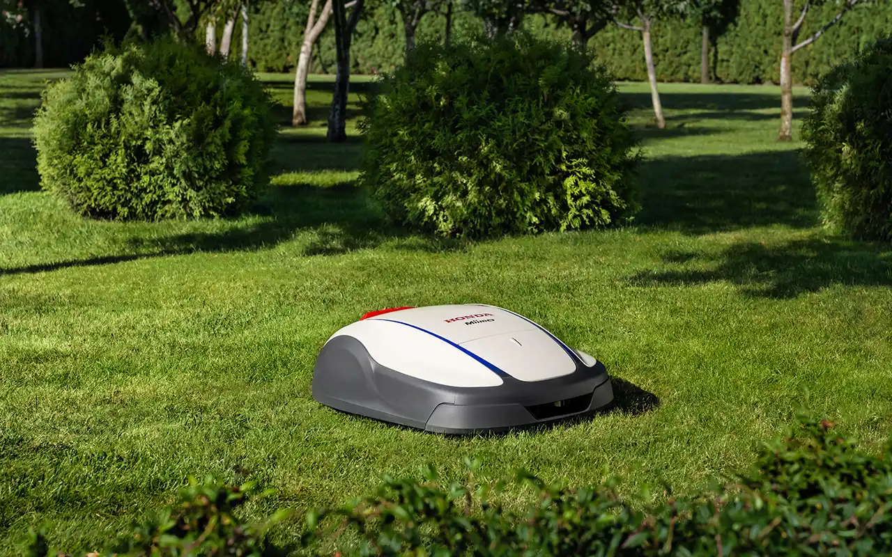 Honda Miimo HRM1000 robotgräsklippare klipper gräsmattan