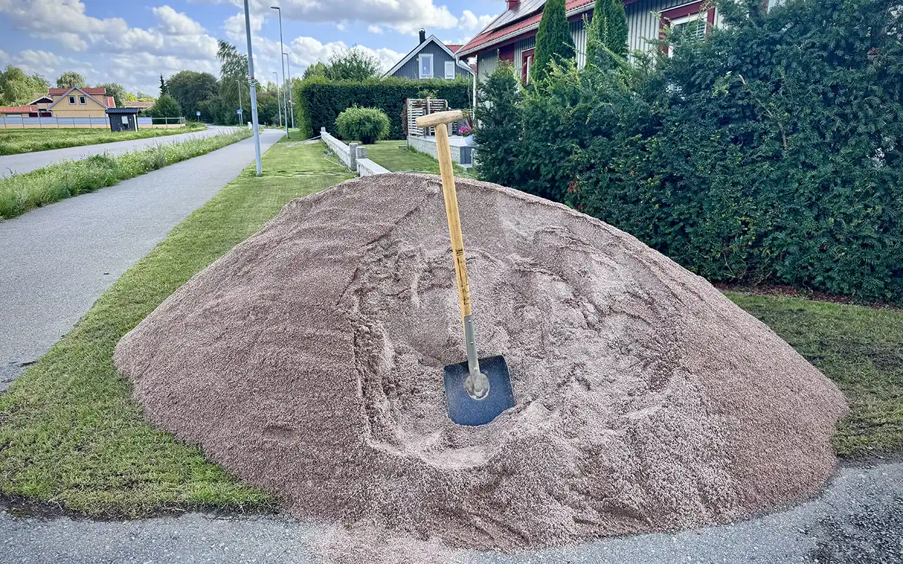 3 ton dressand för ca 400 kvm gräsmatta